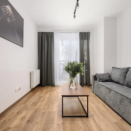Nowoczesny Sienkiewicza Z Bilardem Appartement Wrocław